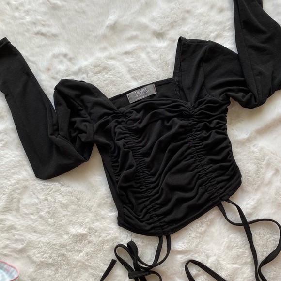 Top - Picture 2 of 5